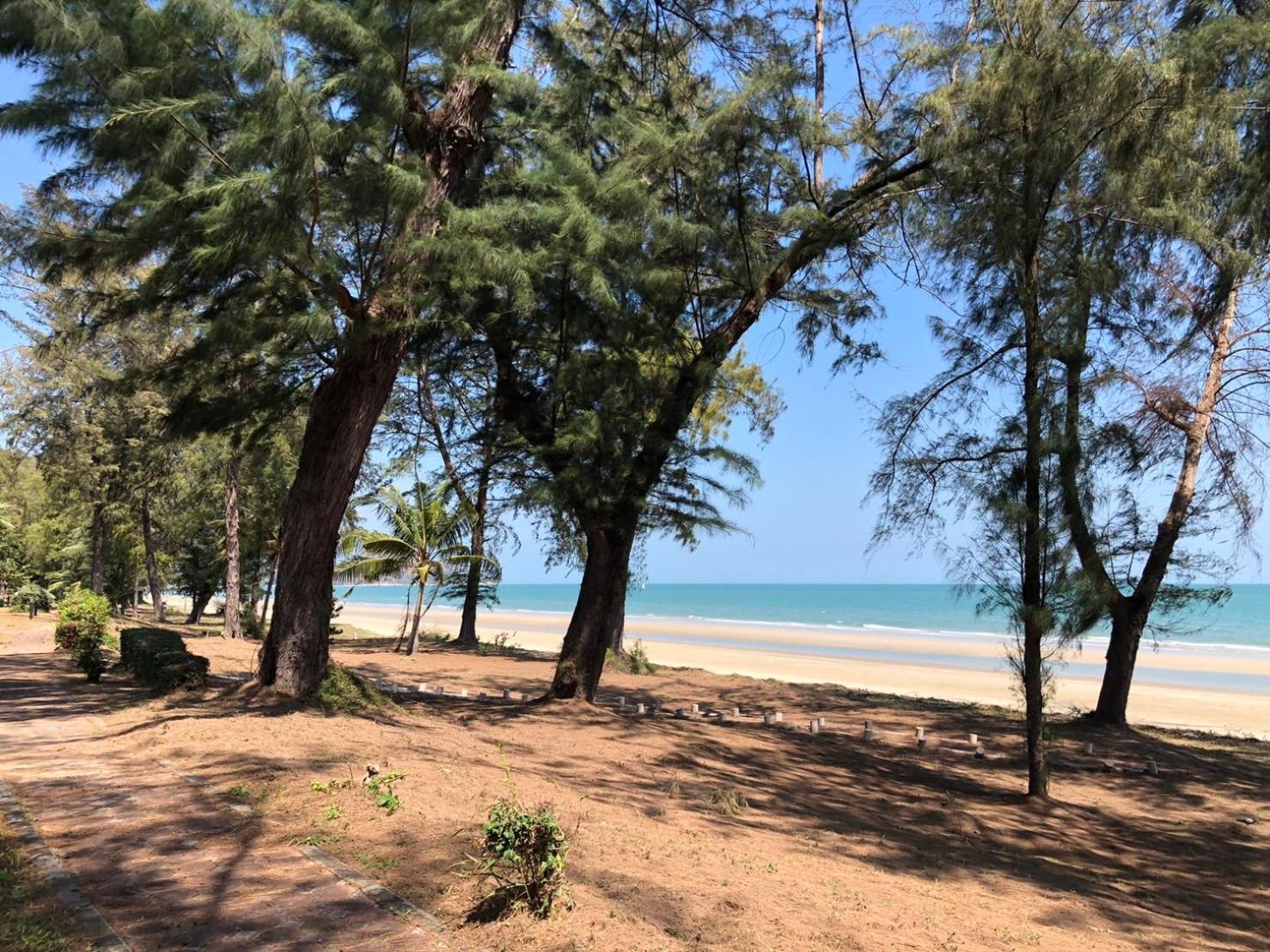 Seapine Beach Golf And Resort Hua Hin Ban Khao Takiap Luaran gambar